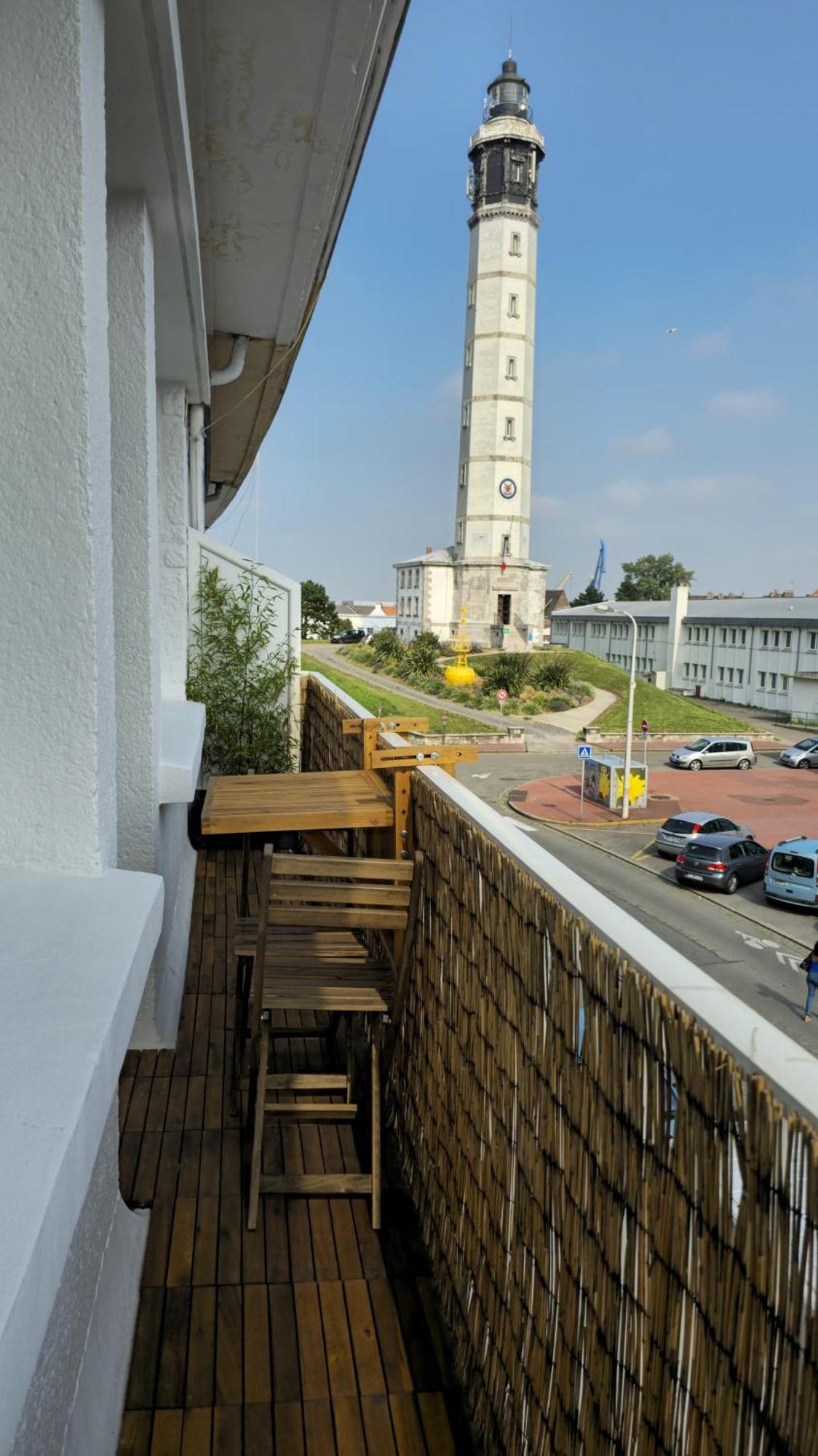Thewatchtower Plage Dragon Ferry A Proximite Calais Exterior photo